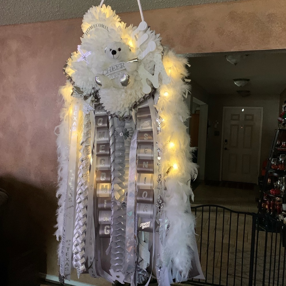 HOMECOMING Mum Corsage Lei or Garter one large Mum all colors can be customized